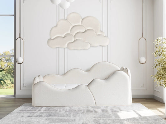 Kinderbett Orka (inkl. Wandpaneel) – Wolken-Design & Orthopädische Matratze
