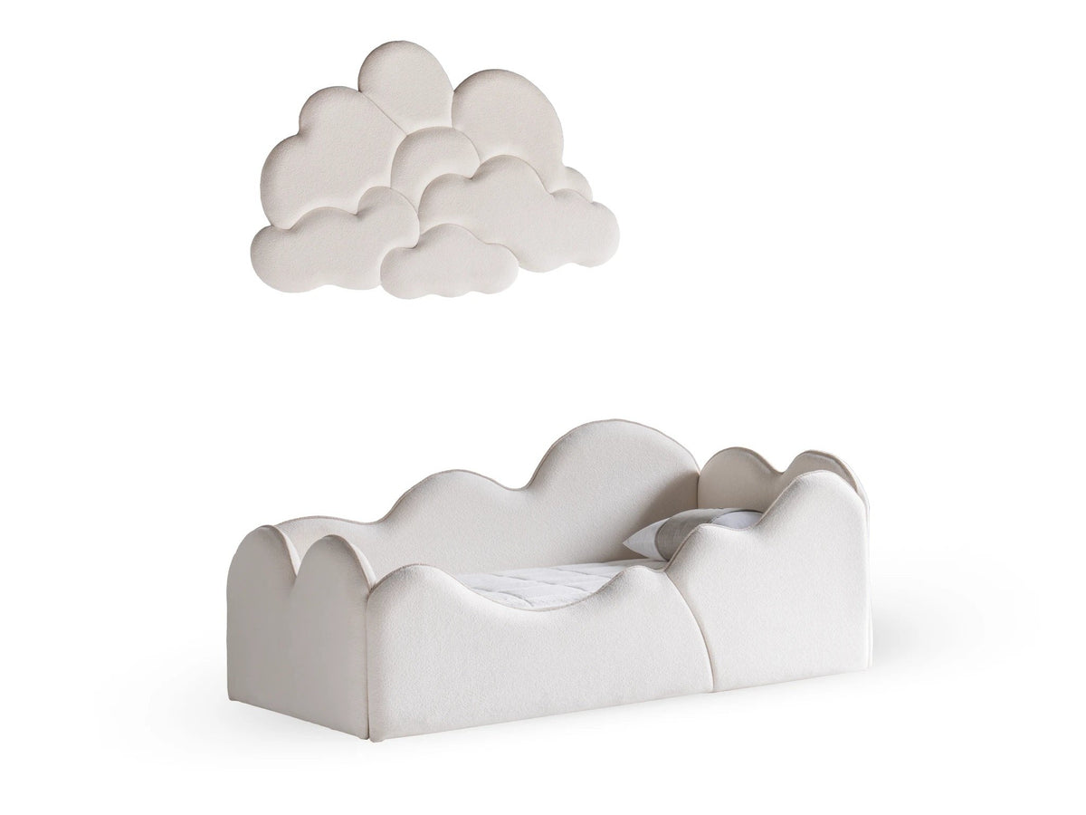 Kinderbett Orka (inkl. Wandpaneel) – Wolken-Design & Orthopädische Matratze