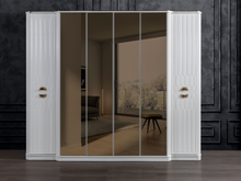 Istanbul Kleiderschrank