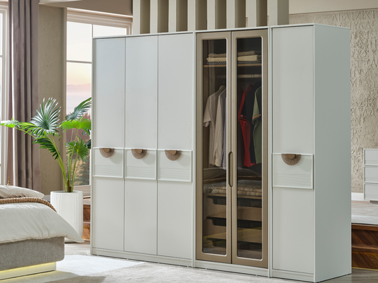 Prag Kleiderschrank