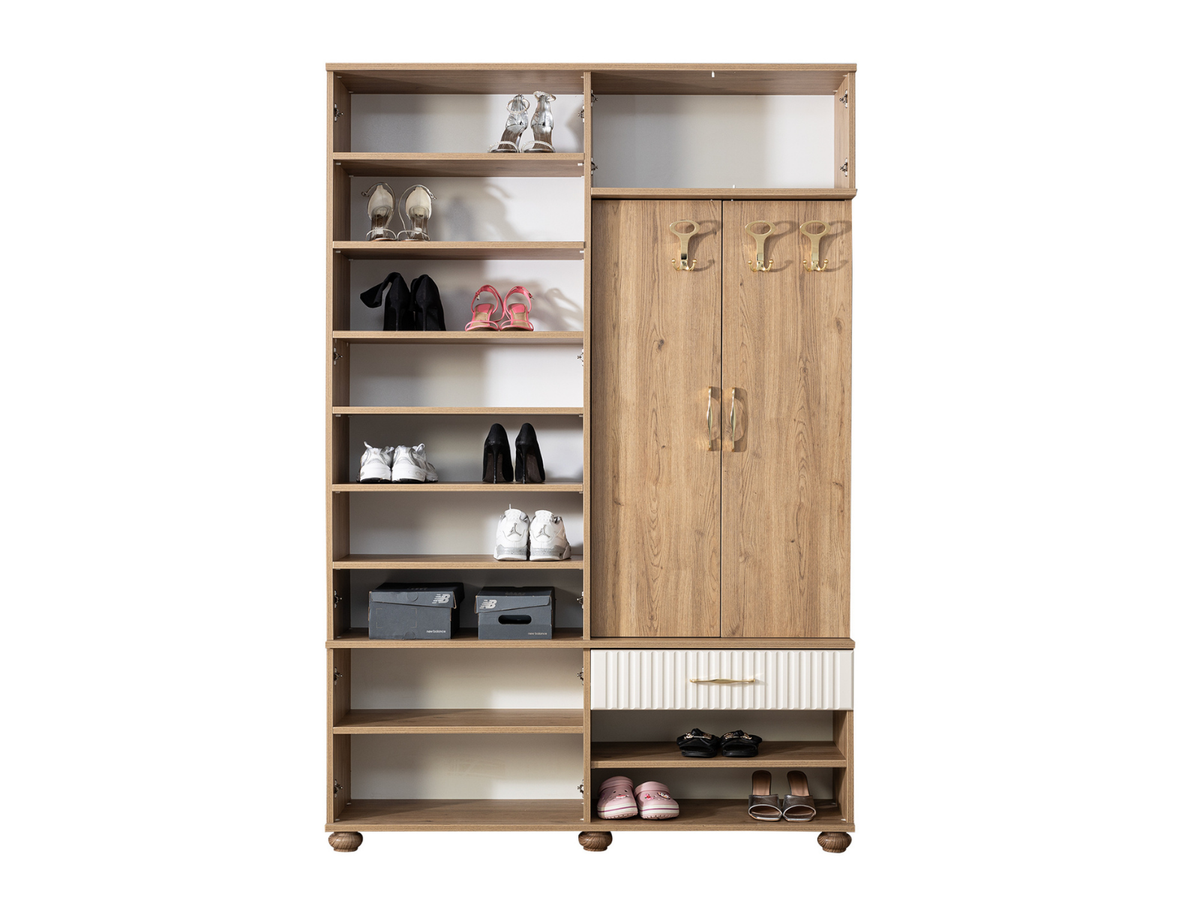 Petunya Garderobe