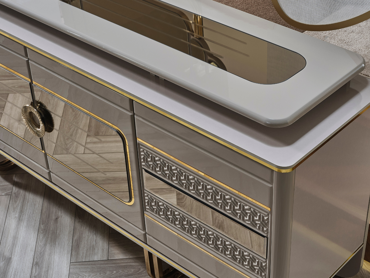 Delüx Esszimmer Set