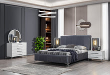 Wels Bett mit Bettkasten