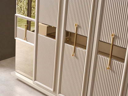 Lexus Creme Kleiderschrank