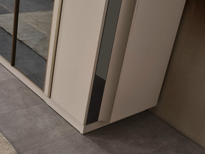 Fauna Kleiderschrank