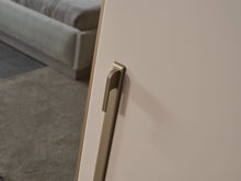 Fauna Kleiderschrank